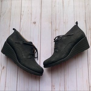 Dansko Cadee Oxfords size 8